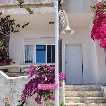 Vila 15 Bougainville Саранде Екстериор снимка