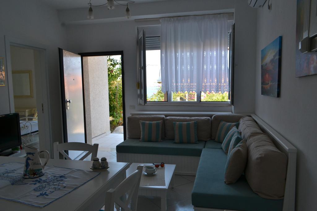Vila 15 Bougainville Саранде Екстериор снимка